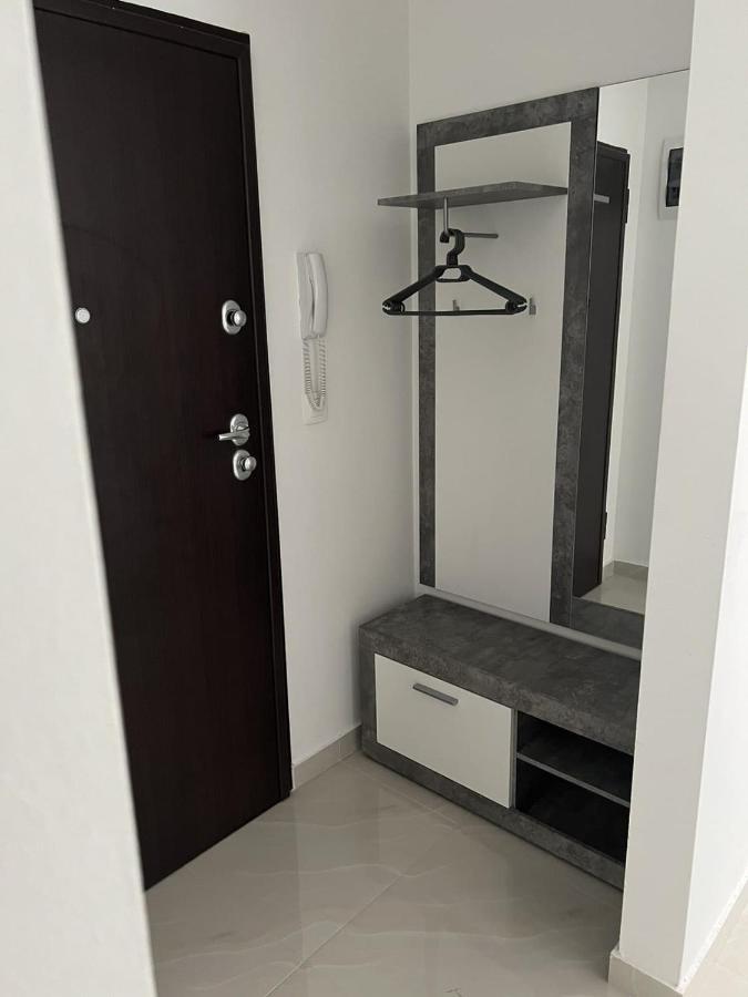 Pink Sky Apartma *