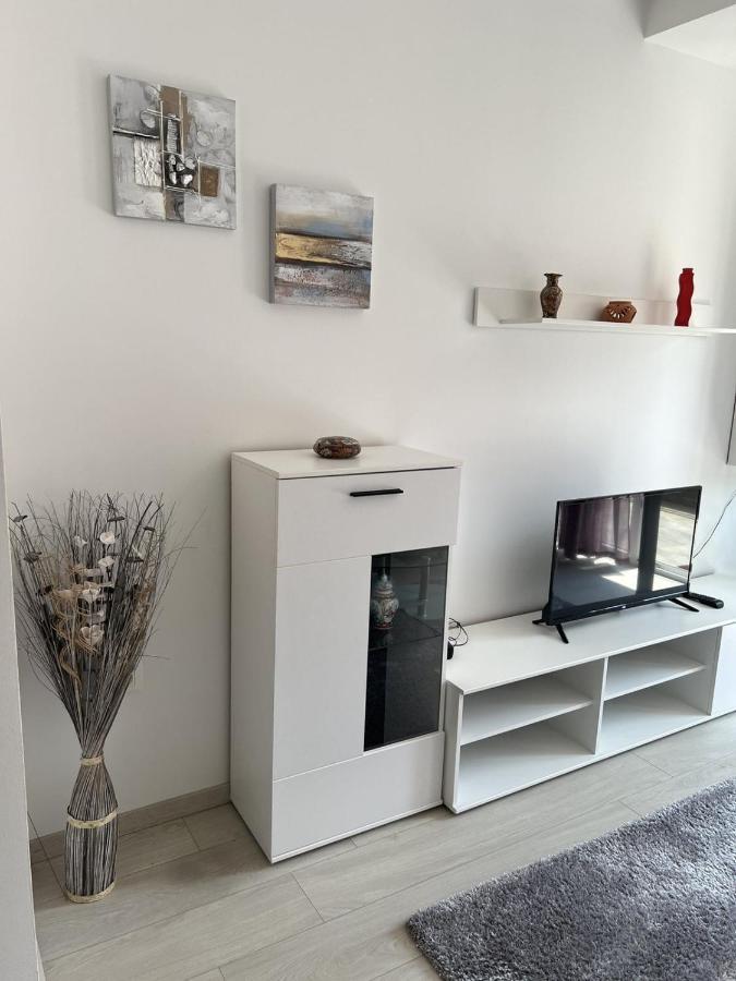 Pink Sky Apartma